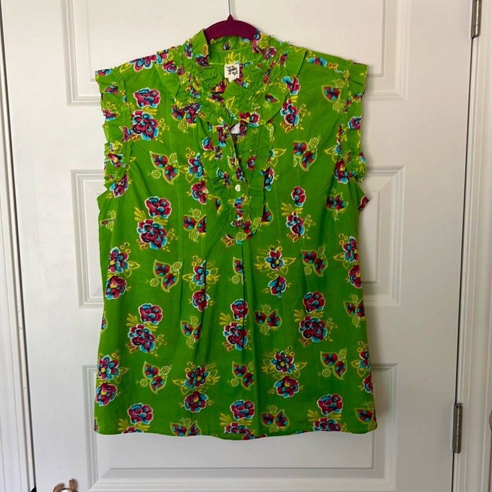 NWT Ivy Jane Floral Green Sleeveless Top